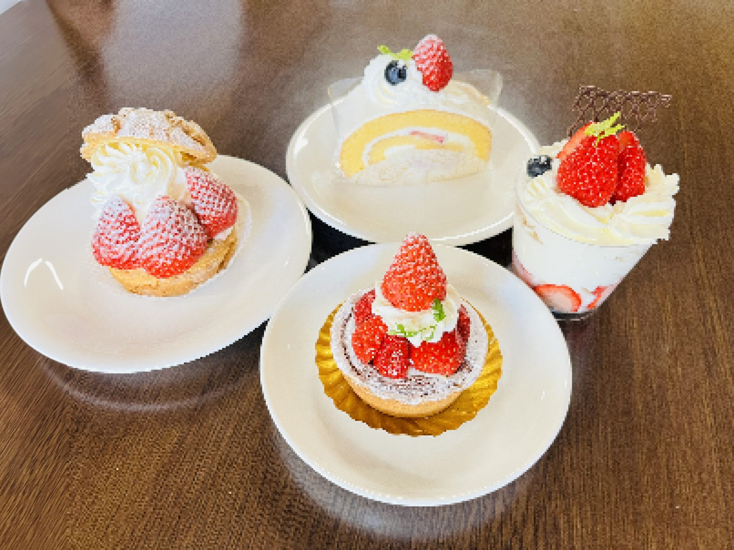 いちごスイーツ4種（富士ミルクランド）